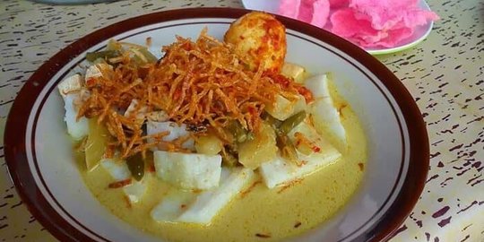 Lontong Medan Yang Jadi Hidangan Wajib Di Sumut Saat Lebaran