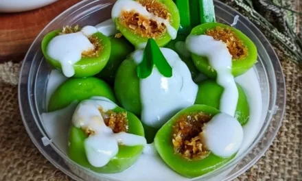 Nikmatnya Kue Bugis Mandi, Sekali Gigit Langsung Jatuh Hati