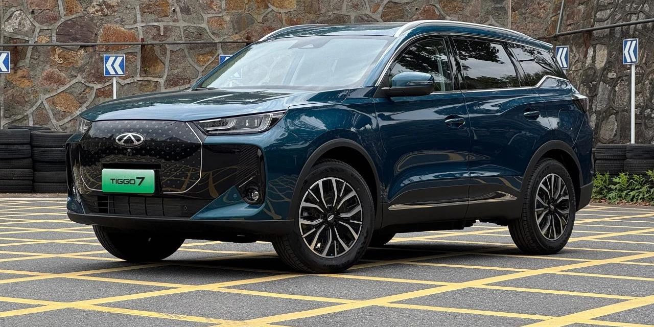 Hybrid Rasa Sultan! Chery Tiggo 7 HEV Tampil Elegan & Futuristik
