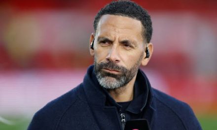 Rio Ferdinand: Arsenal Juara Liga Inggris, Ezri Konsa Jadi Kunci