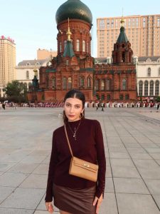 Pesona Sarah Keihl Saat Keliling Harbin, Tampil Cantik Dan Stylish