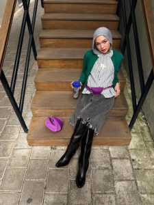 Anti Mati Gaya! Inspirasi OOTD Hijab Nonton Konser Yang Edgy