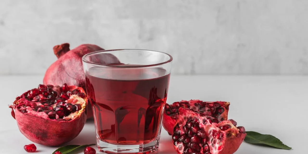 Jantung Makin Terlindungi! Kenali Potensi Khasiat Jus Delima